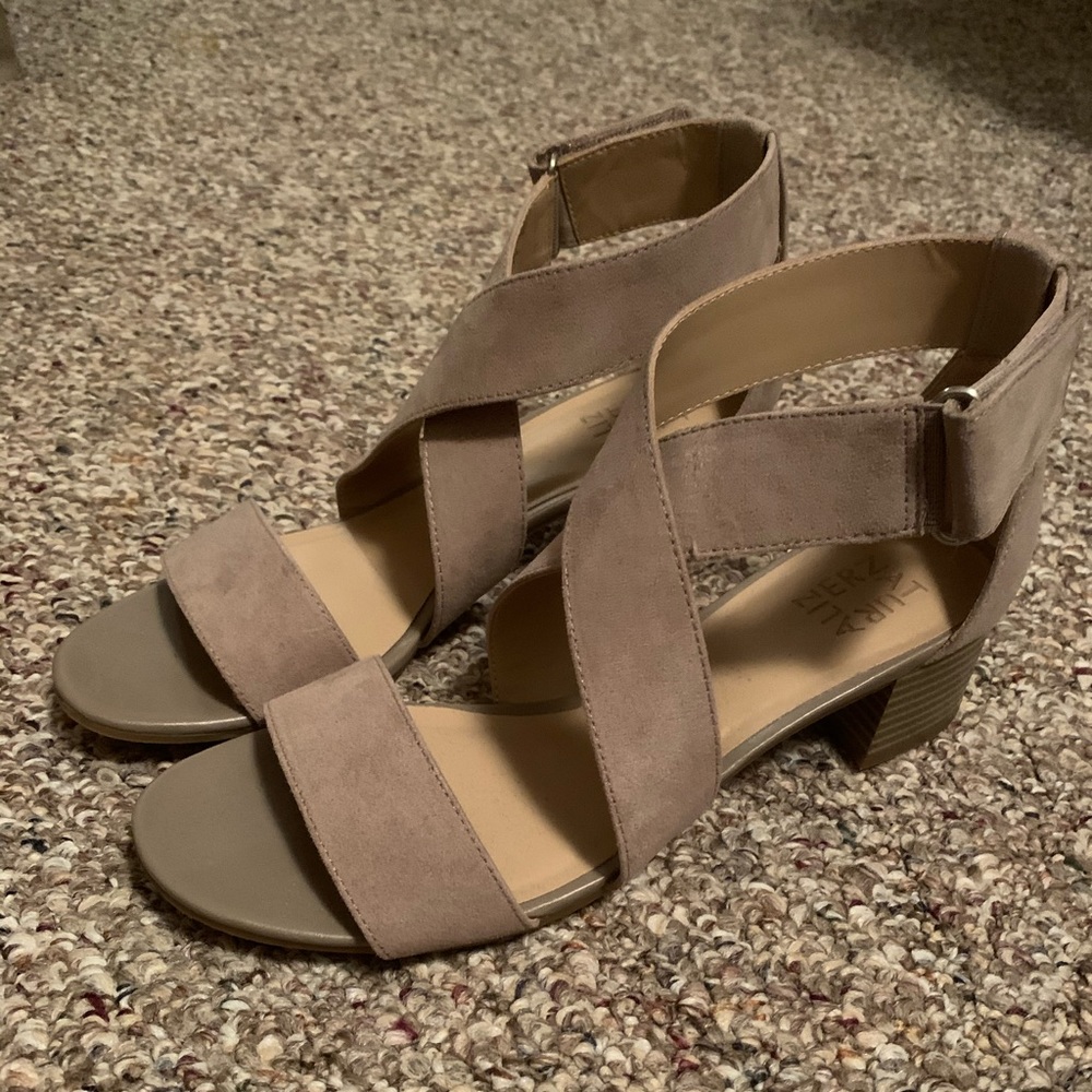 Nude Naturalizer Women’s Adele Dress Sandal